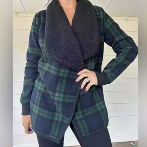 Abercrombie & Fitch Blue-Green Plaid Sherpa-Lined Women's Jacket/cardigan